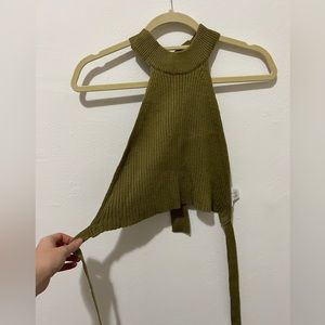 Green crop shirt with open back